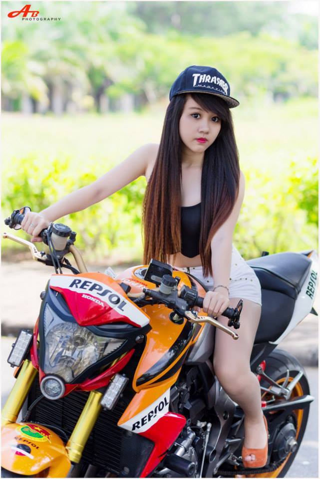三男一女做爰视频试看